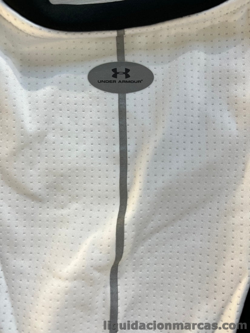 Camiseta sin mangas Cross para mujer de Under Armour
