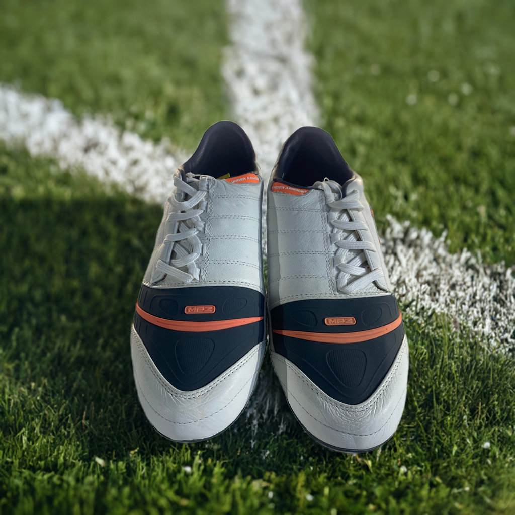 Botas de futbol Dominate SG de Under Armour – Liquidación Marcas