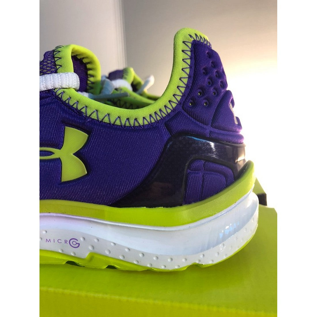Zapatillas deportivas Charge RC para mujer de Under Armour