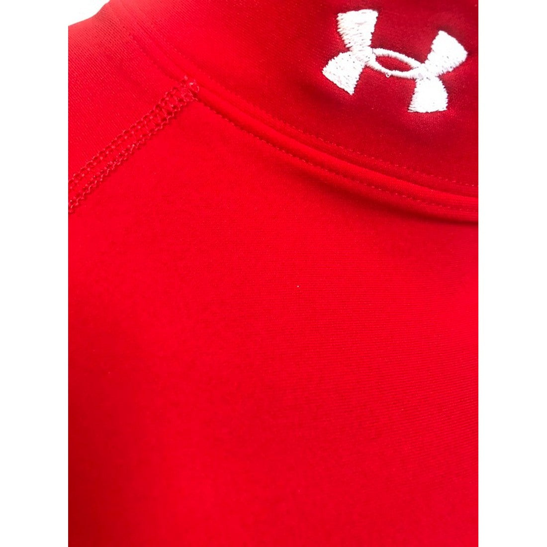 Camiseta termica tecnica roja de manga corta para hombre de Under Armour