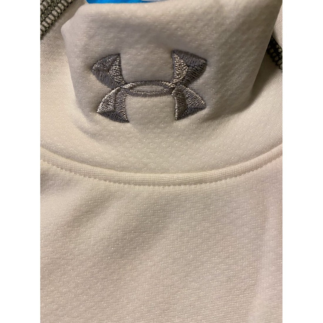 Camiseta tecnica termica de manga larga Metal para hombre de Under Armour