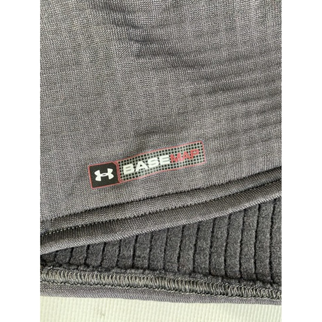 Camiseta termica tecnica de manga larga Base Map 2.5 para hombre de Under Armour