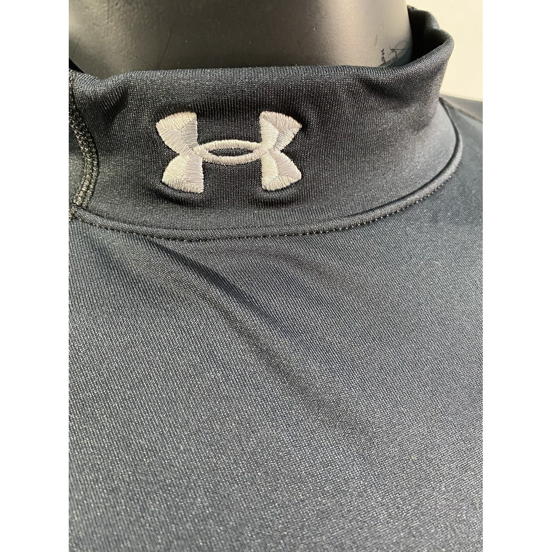 Camiseta termica de manga larga para mujer de Under Armour