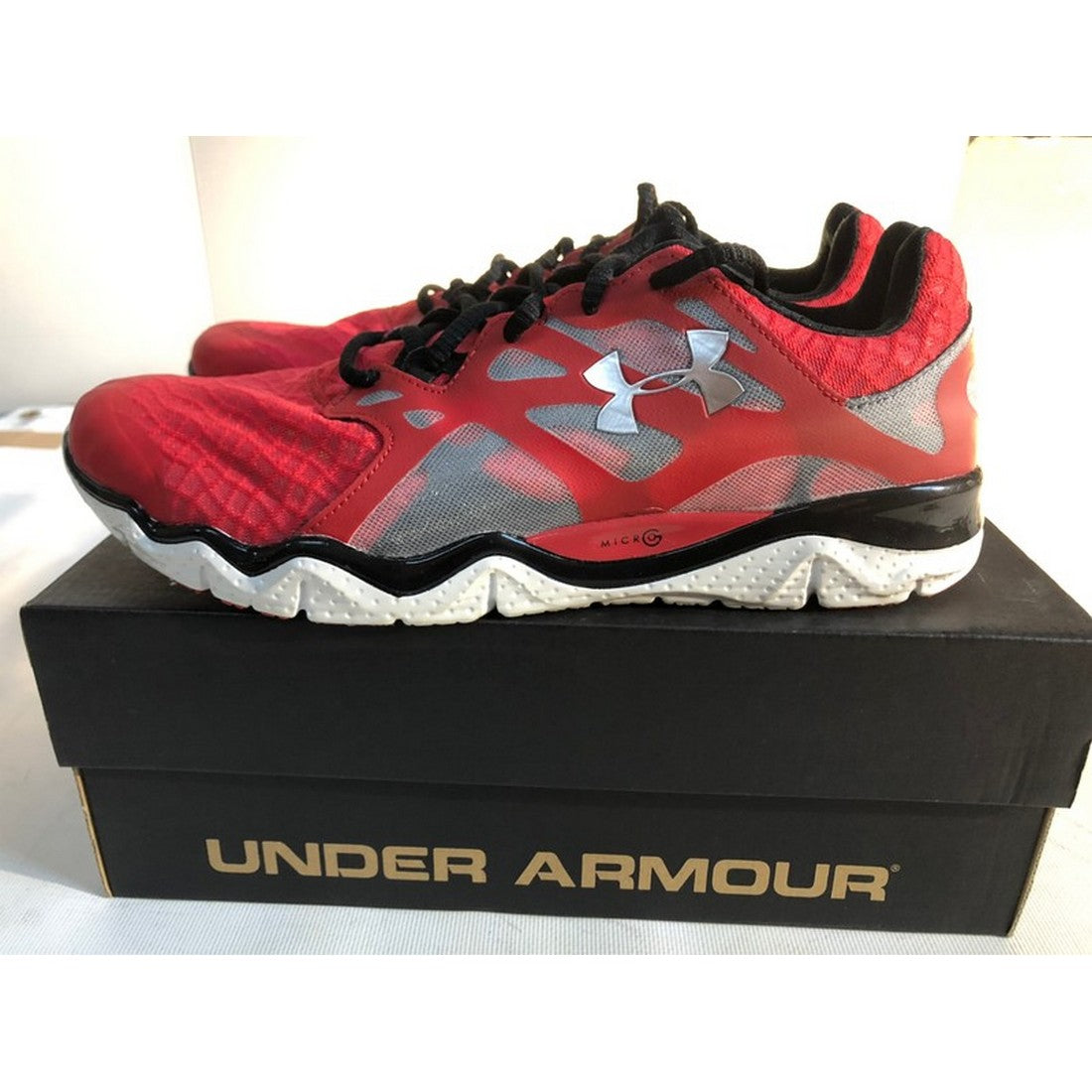 Zapatilla deportiva Micro G Monza para hombre de Under Armour
