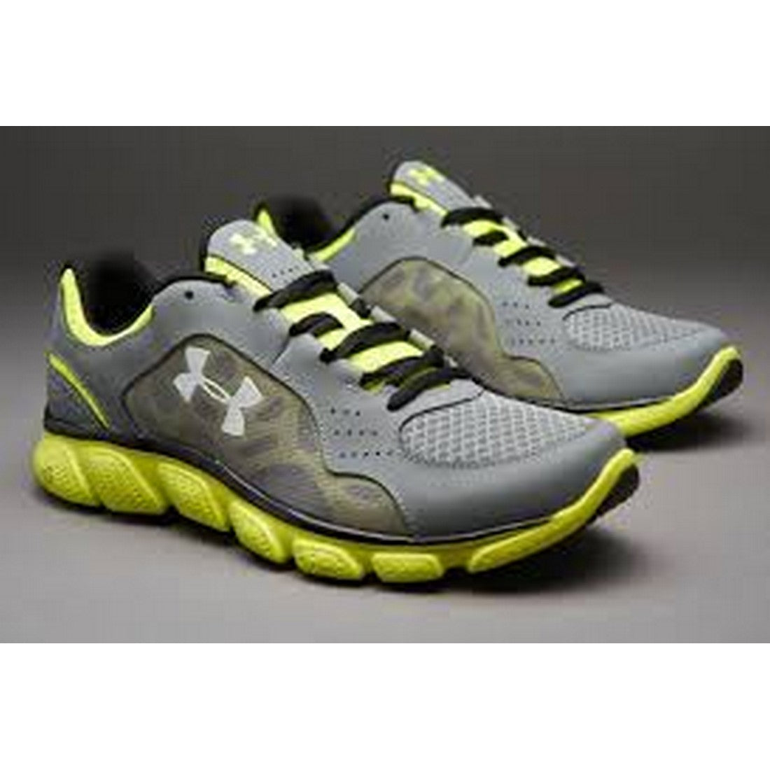 Zapatilla deportiva Micro G Assert IV para hombre de Under Armour
