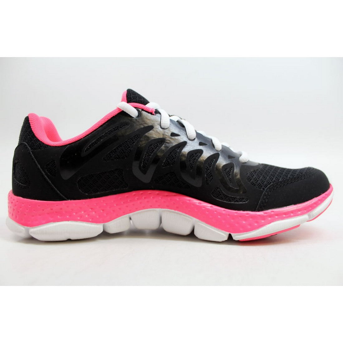 Zapatilla deportiva Micro G Engage para mujer de Under Armour