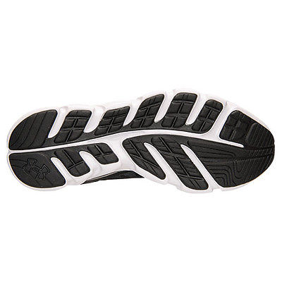 Zapatilla deportiva Micro G Assert V para hombre de Under Armour