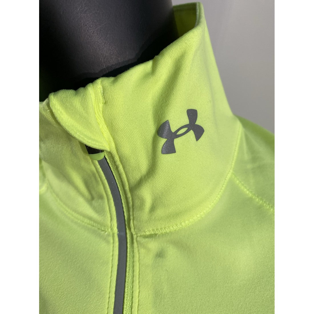 Camiseta termica con cremallera (1/2) y cuello alto para mujer de Under Armour