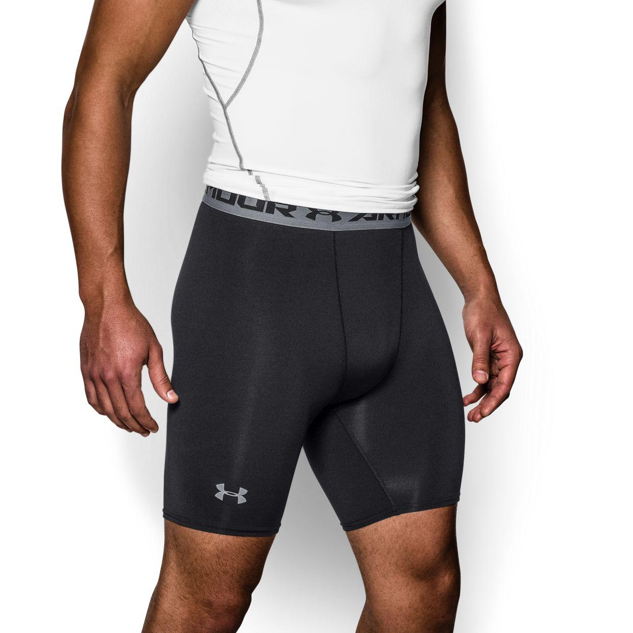 Pantalon corto técnico (Short) ajustado para hombre de Under Armour