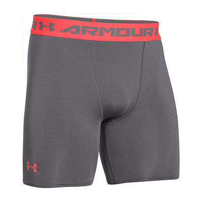 Pantalon corto técnico (Short) ajustado para hombre de Under Armour