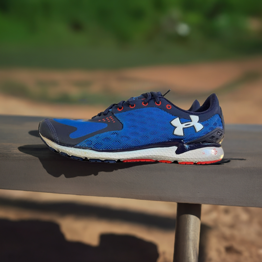 Zapatilla deportiva Micro G Defy para hombre de Under Armour
